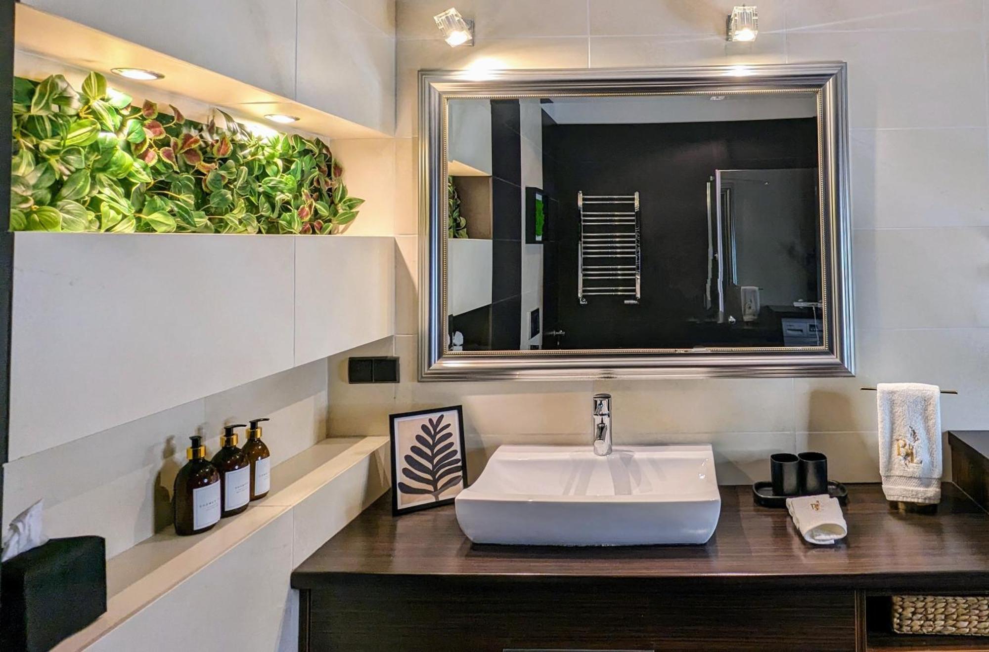 Bella Luna Luxury Suites - Chic Residence In Historic Square Warszawa Zewnętrze zdjęcie